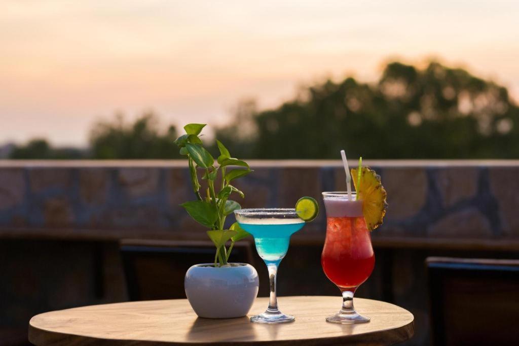 The Grand Cyclo Boutique Suite & Spa Siem Reap Exteriör bild