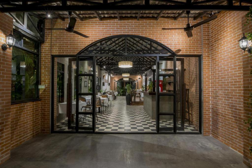 The Grand Cyclo Boutique Suite & Spa Siem Reap Exteriör bild