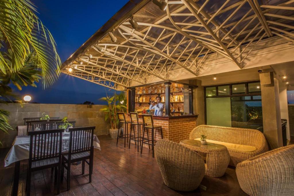 The Grand Cyclo Boutique Suite & Spa Siem Reap Exteriör bild